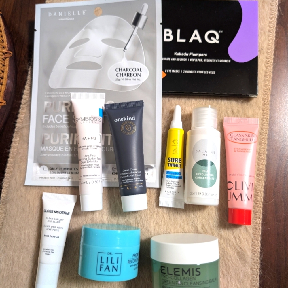 Skin Care Sampler Bag